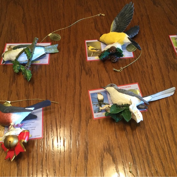 Danbury Mint Songbird Ornaments Set of 25 - Picture 5 of 7